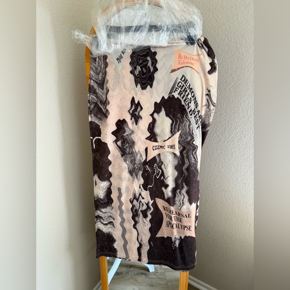 🪐RARE Elliss Skirt🪐 London Brand Cosmic Vibes Midi Skirt Spring Summer Trend - Picture 7 of 12